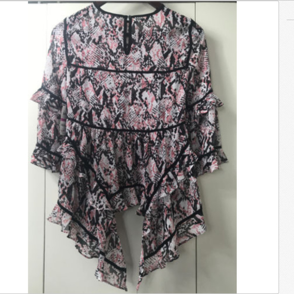 BAR-III-Ruffled-Asymmetrical top Blouse - Picture 3 of 6